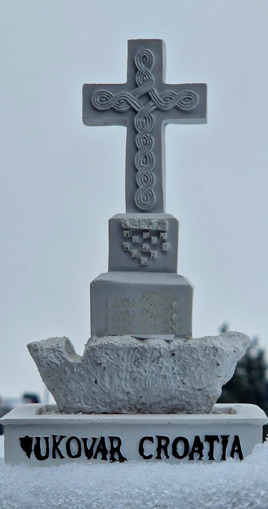 Suvenir Vukovar - Vukovarski bijeli križ (veliki)