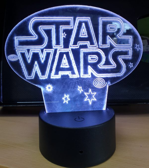 3D LED svjetiljka sa izmjenjivim akrilnim pločicama – fotografija 10