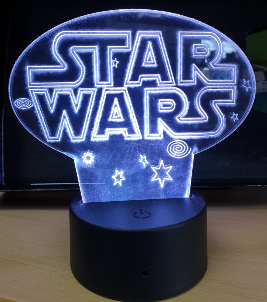 3D LED svjetiljka sa izmjenjivim akrilnim pločicama – fotografija 10
