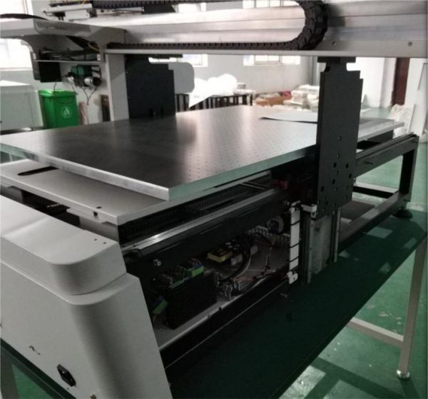 UV FLATBED PRINTER – fotografija 11