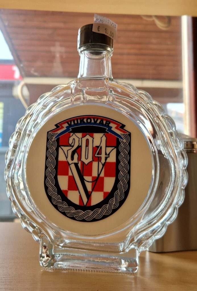 Staklene čuture sa zlatovezom – fotografija 5